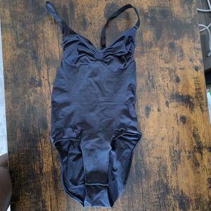 SKIMS Seamless Sculpt Bodysuit - Onyx